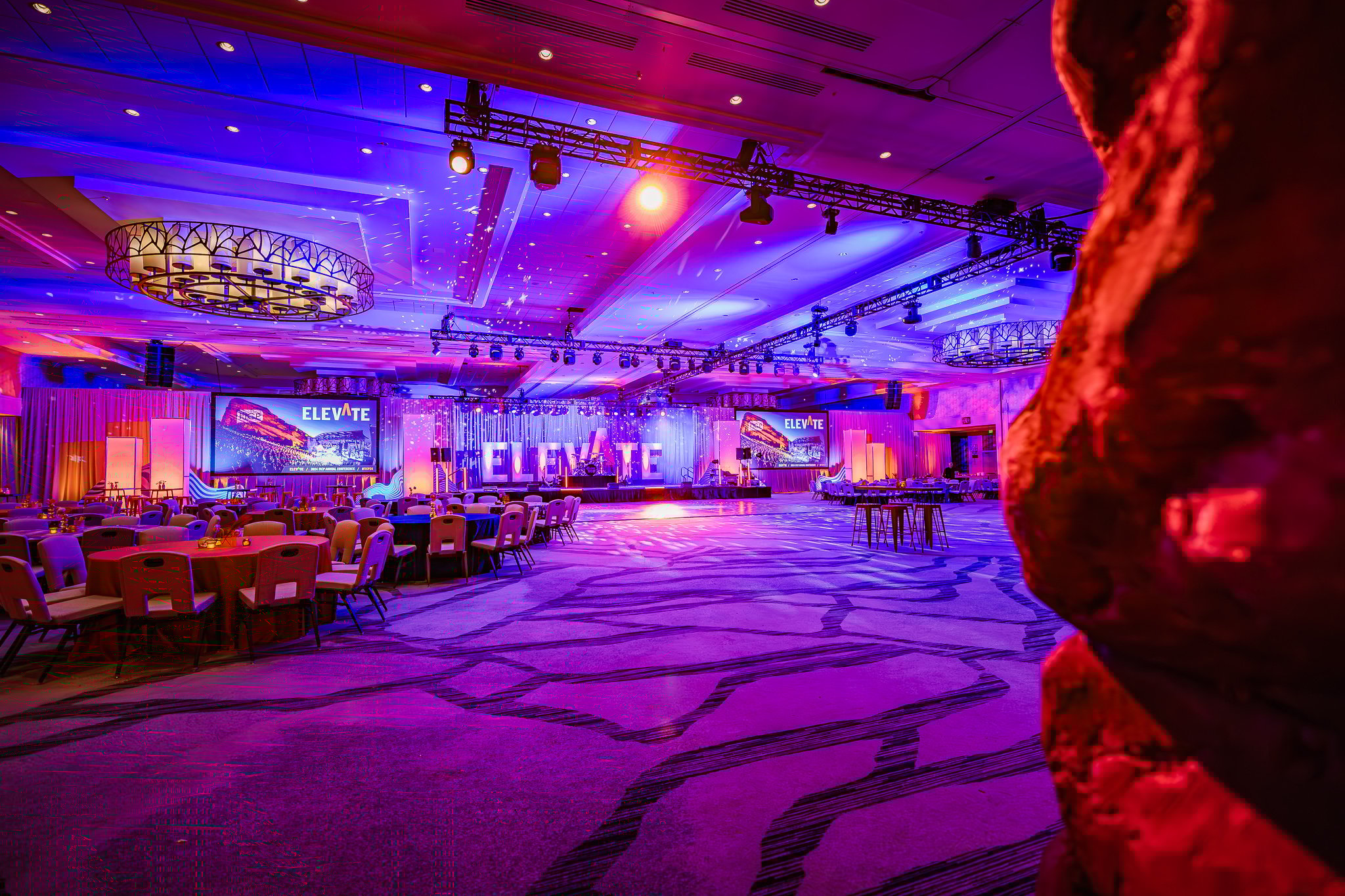 Elegant Red Rocks decor.